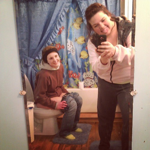 dimitrivegas:  Pooping women