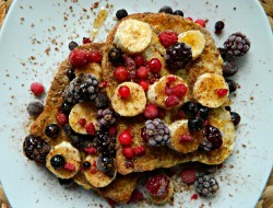 seedsnsmiles:  Vegan wholewheat cinnamon French toast with banana