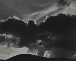 zzzze: Alfred Stieglitz Songs of the Sky, 1924 gelatin silver