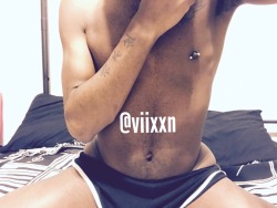 viixxn:  Slim With THICK ASS 🤤👅💦  Instagram: @viixxn