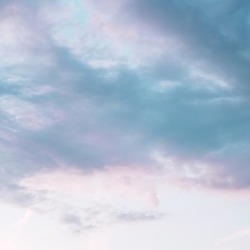 lavendervalar:    Iridescent.mp3photos byðŸŒ™   