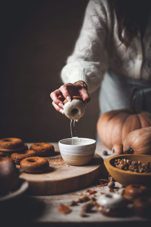 sweetoothgirl:    Honeynut Baked Doughnuts + Browned Butter White