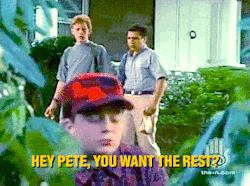 peteandpetegifs:  “Hey Pete, you want the rest?”“Hahaha!