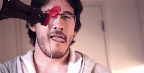 tinyblogtim:  What are you talking about Dan? He’s just a normal guy, making pancakes. Stop oversexualizing markiplier, jeez. #SEXYMARK