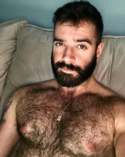 beardburnme2:  Pettcake instagram 