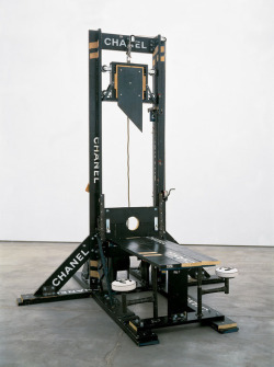 fuckaspunk: publicprivatepartnership:  baja-baja:     Tom Sachs,