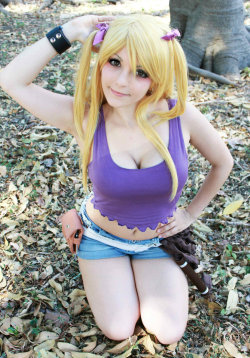 hotcosplaychicks:  Lucy Heartfilia cosplay Sun Village ver. by