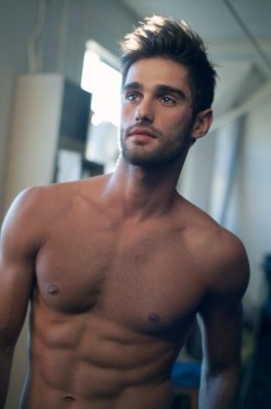 binchicago:  Ohhhh yummy 