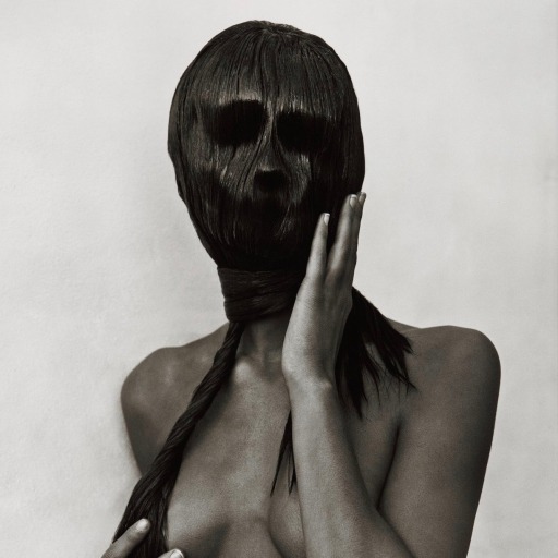 sendommager:Grace Jones on the gatefold for her album Musephotographed