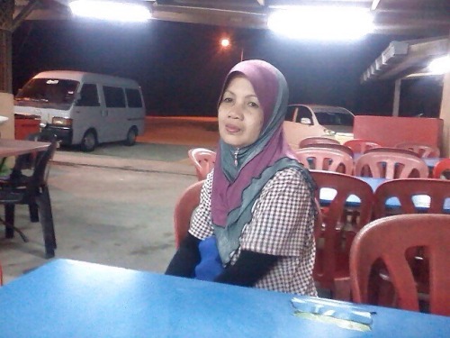 Suhaimah “Sue”, “imah”.. Janda kinky dr Tanjung Karang. Pandai main, pandai isap kote..