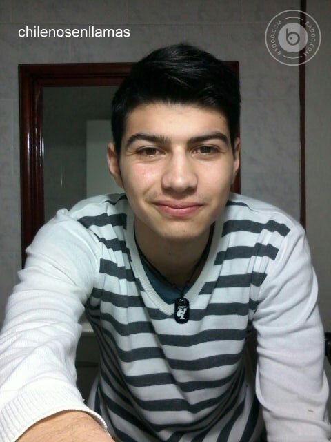 luisarayaab:  chilenosenllamas:  Cristofer, 19 años. maipú.  