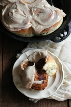 food52:  OMG.sweetoothgirl:Quick And Easy Cinnamon Rolls