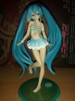 Summer Bikini SOF for cutie Hatsune Miku!  PS: If you want, please