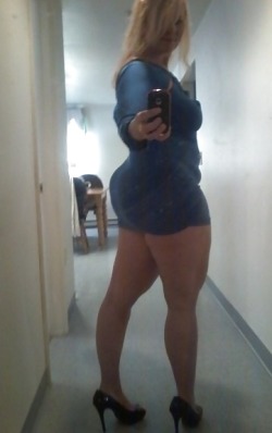 Ooohhh weeer she supa thick.who iss shhe