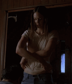  Katherine Waterston - nude in ‘The Babysitters’