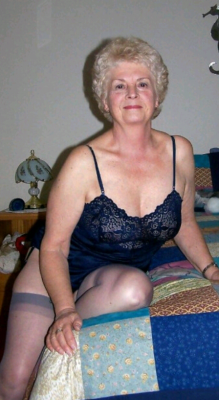 Lovely sexy older gal…