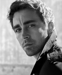 Maszületett 2.0: Lee Pace (1979)