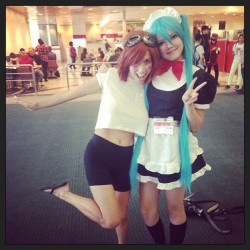 Tried to take photos with as many babes as possible! #animemaid #animeexpo (at Anime Expo 2013)