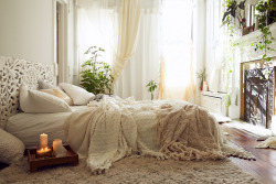 gravityhome:  Light & cozy neutral coloured bedroom via Urban