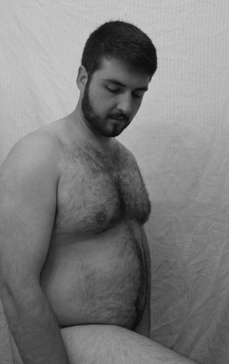 big-fat-sexy-bellies:  Reached 1000 followers! Thanks everyone!  :D 