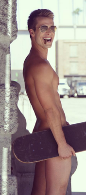 mynewplaidpants: Glen Powell naked with John Stamos on the set