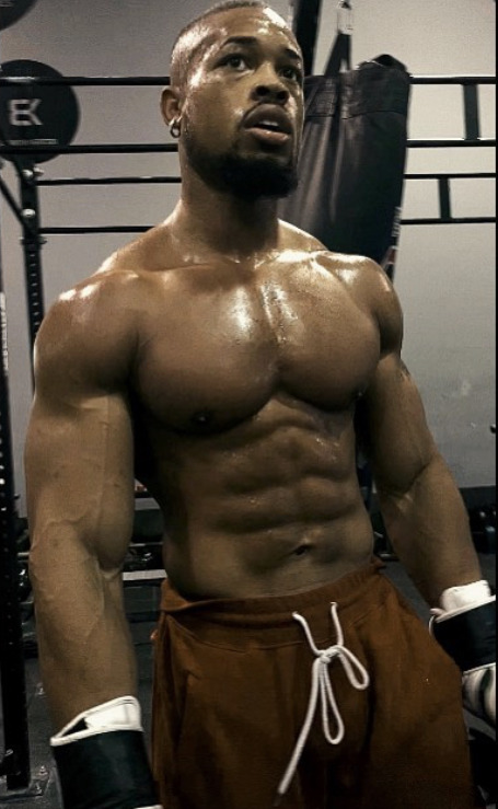 charlibal:  Ripped N Red