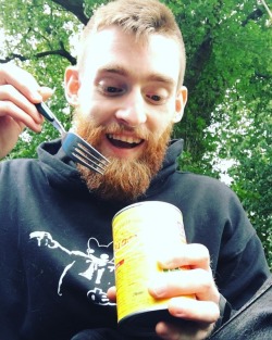 Eating spaghetti in the wild mates