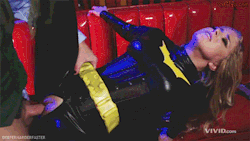seattleguyfull8:  Holy batgirl batman  Bat girl getting it from