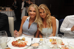 Charlotte McKinney - Venice Magazine Dinner. ♥  Cute. ♥