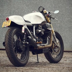 specialcar:  Moto Guzzi Le Mans Cafè Racer by John Williams