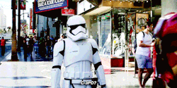 fysw:  Mark Hamill Goes Undercover as a Stormtrooper. 