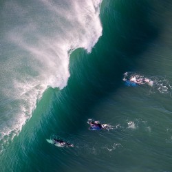 sonsofkerouac:#sharkisland #cronulla #aerialphotography 🚁Photo/Caption: