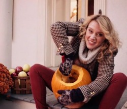 gay-for-kristen–gay-for-kate:  Happy October, everybody!