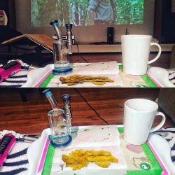 weedporndaily:  Good morning fam. Wake bake and caffeinate😋☕️�