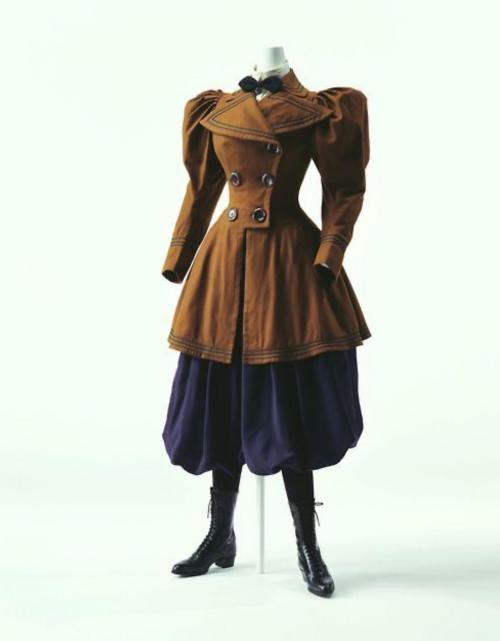 blondebrainpower:Bicyclist costume for Ladies, 1890s.