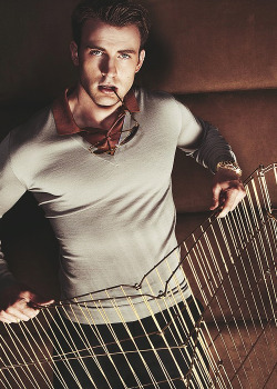 the-goddamazon:  mamalaz:  Chris Evans for GQ  They tried to