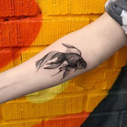 th-ink-inspiration:  🐠 @bangbangnyc  #328broome #nyc #tattooartist