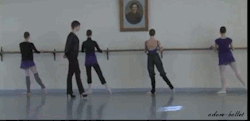 adore-ballet:  Vaganova Ballet Academy 