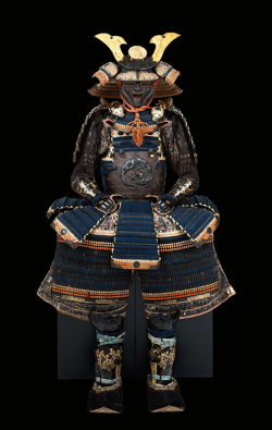 historyarchaeologyartefacts: Samurai armor,Japan, Nanbokucho