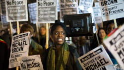 amoyed:  London reacts to Ferguson grand jury decision 