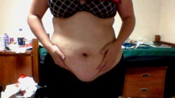 bellybursting:  Some beautiful shots of my wonderful, bloated