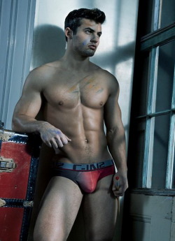 hunks4you:  http://hunks4you.tumblr.com/ Say Something Submit