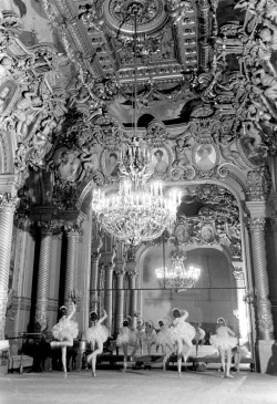 mimbeau:  Walter Sanders Opéra Garnier Paris 1949 