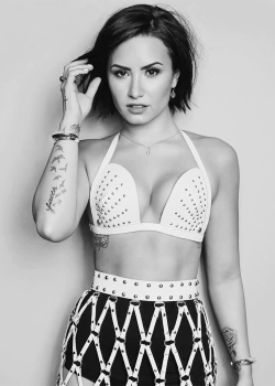 bwbeautyqueens:  Demi Lovato photographed for Cosmopolitan Magazine
