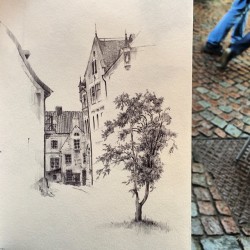 #drawanyway - one more rainy drawing day in Visby, #ballpoint