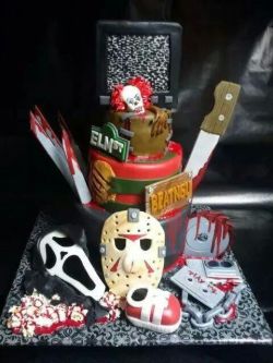 horrorandhalloween:  Horror cakes 