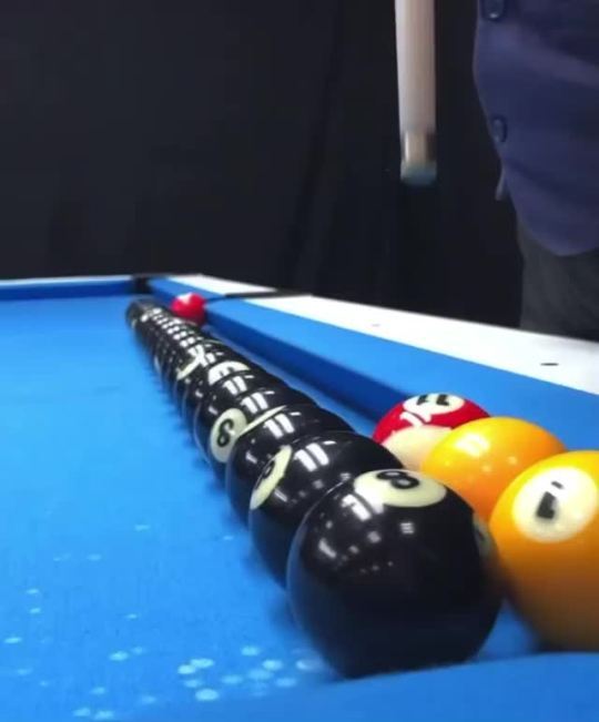 🎱