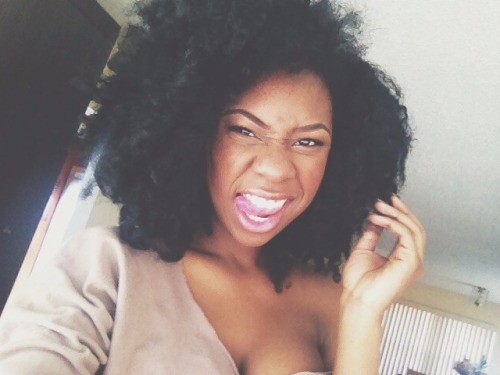 ebonymeansblack:  Just Tryna flourish… Ebony  Ig@afrosnpeeptoes8 