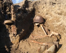 enrique262:  The unburied remains of a soviet soldier, his weapon