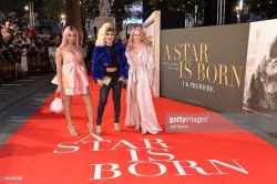 thecourtneychronicles:Courtney at the premiere of A Star Is Born